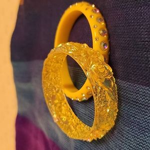 Bangle Carved Floral Lucite Bracelets